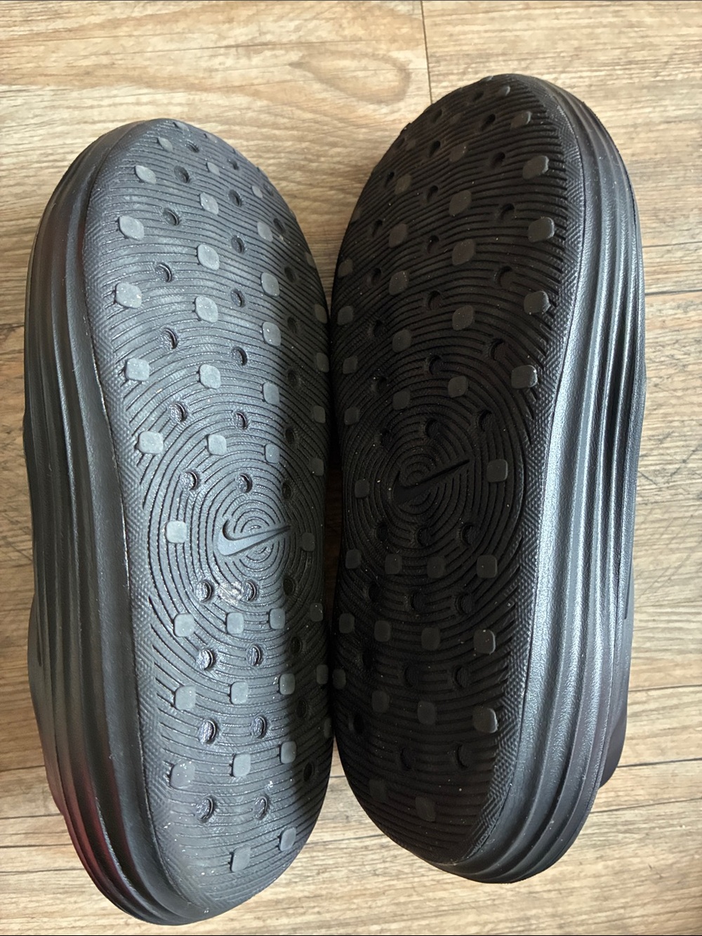 Nike Black Slip-On Clog-Style Comfort Shoes - Picture 2 of 4